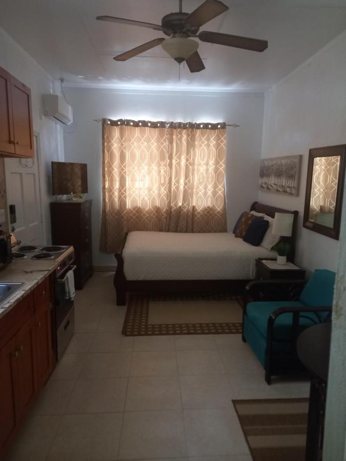 A Taste Of Paradise - Vacation Rentals Close To Us Embassy & Restaurants Nassau Bagian luar foto